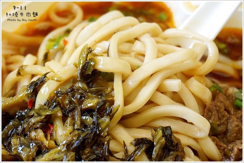 【牛肉麵】7-ELEVEN 紅燒牛肉麵 實在又方便的美味